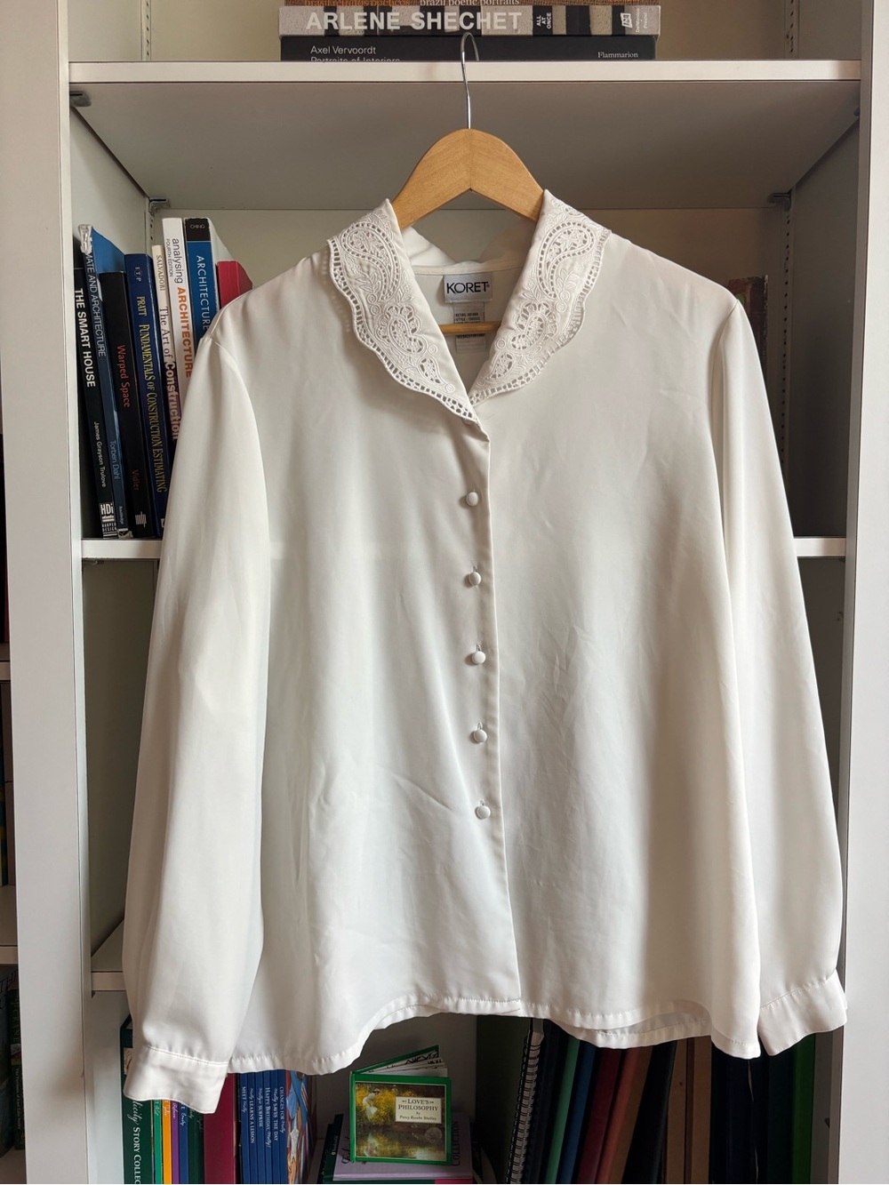 Koret White Eyelet Lace Collar Button-Front Blouse